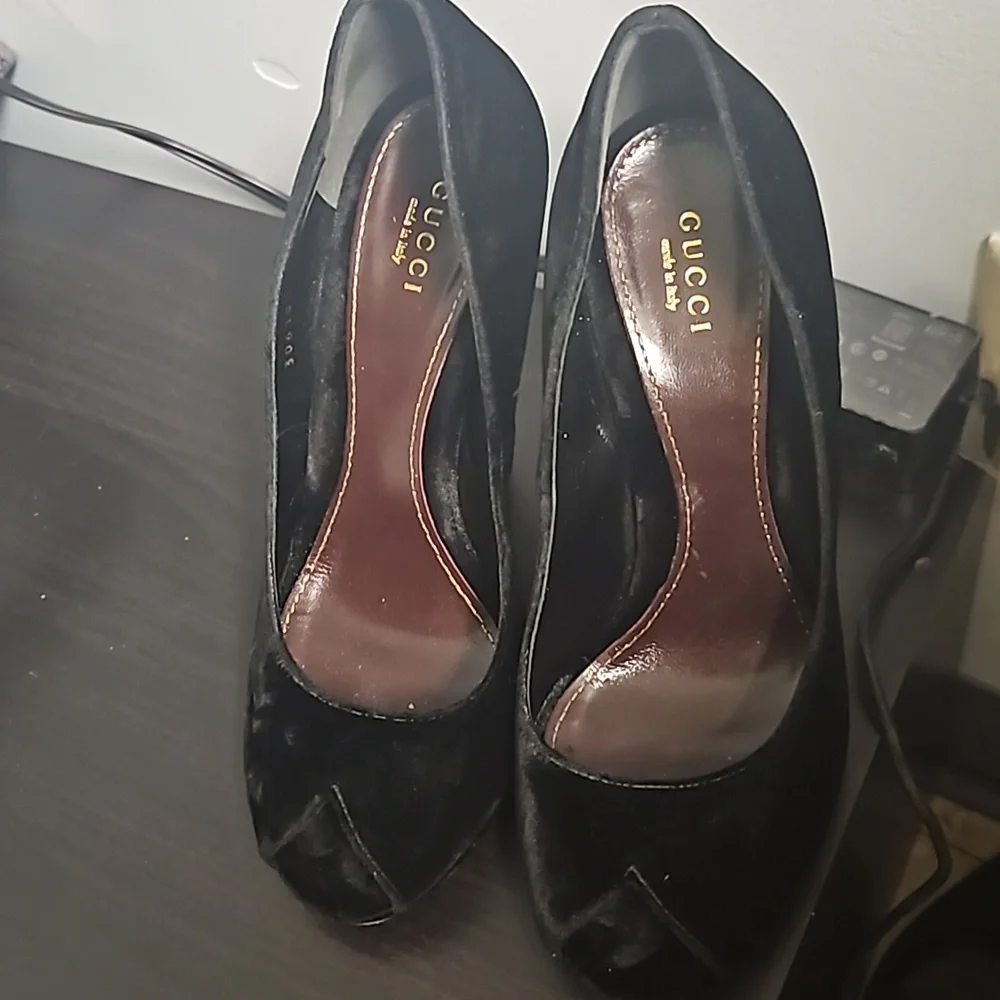 Pumps - Picture 5 of 5